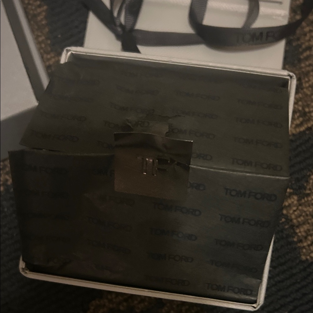 Tom Ford Silver Gift Set Collection - Picture 6 of 16